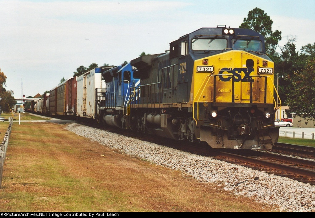 Manifest cruises south near the junction